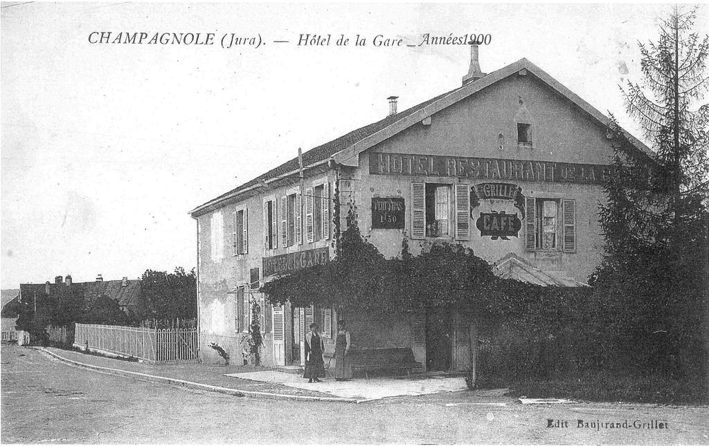 Cafe Hotel De La Gare Champagnole Exterior foto