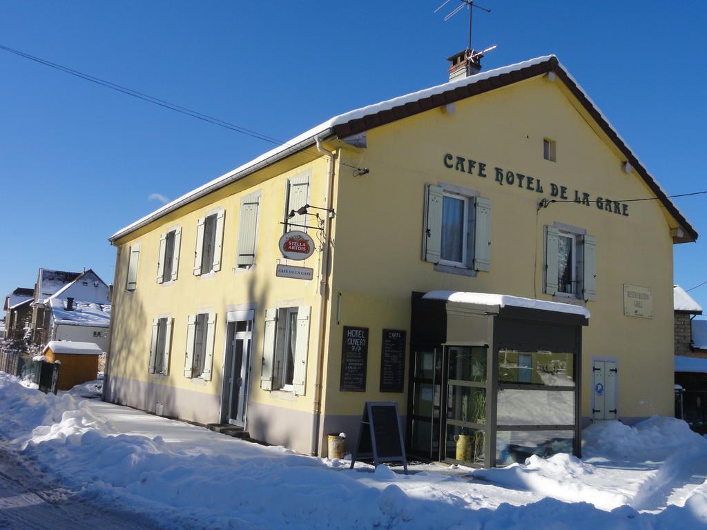 Cafe Hotel De La Gare Champagnole Exterior foto