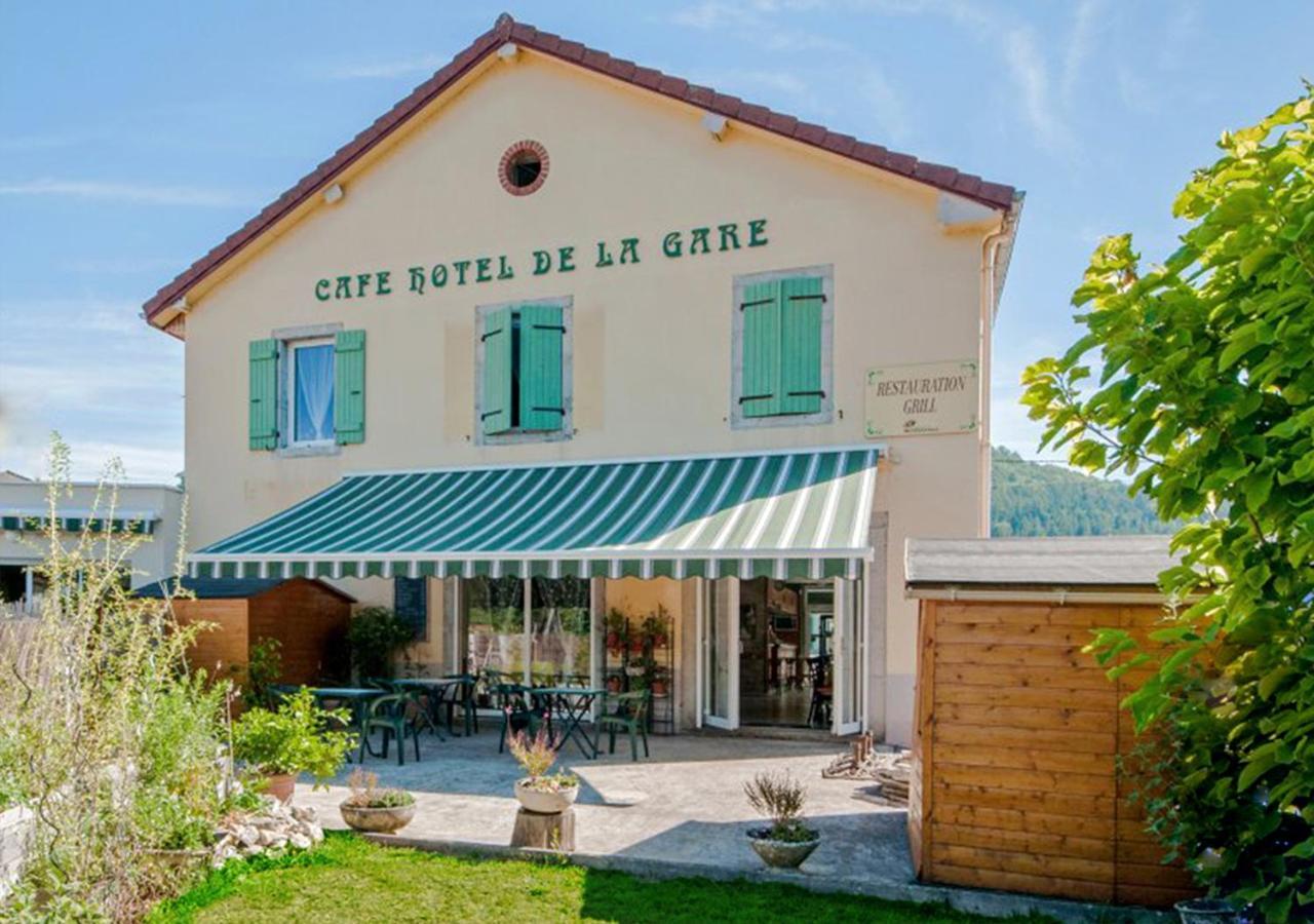 Cafe Hotel De La Gare Champagnole Exterior foto